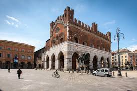 See tripadvisor's 48,987 traveler reviews and photos of piacenza tourist attractions. Spi Fnp Uilp Piacenza La Sanita Deve Cambiare Passo Uilp