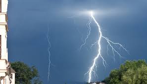 Le monde de jamy est une collection de documentaires sur le thème du savoir, de la découverte et de la compréhension du. Regarder Le Monde De Jamy Les Coleres Du Ciel En Direct Play Tv