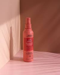 , a condition characterized by severe hair loss, 44% of the participants saw improvement in hair growth after 7 months of massaging cedar oil, combined with lavender oil · leave in conditioners can also bind to the negative areas of the hair and they can act as barriers surrounding the hair shaft. Nutriplenish Leave In Conditioner Aveda Aveda Best Hair Conditioner Pomegranate Oil