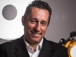 √ Tutto su "Warner Music Italy"