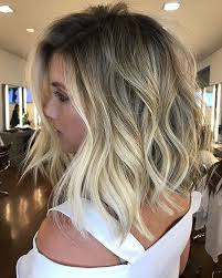 Short Wavy Blonde Hair Popular Short Wavy Hairstyles 2019 Short Wavy Haircuts Blonde Wavy Hair Wavy Haircuts