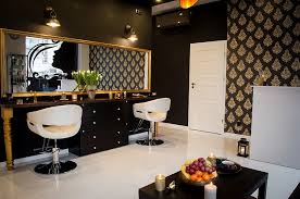 Spa W Stylu Tajskim Miskiewiczdesign Pl Salon Suites Decor Hair Salon Interior Salon Decor