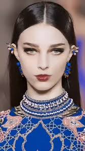 LARISSA MARCHIORI, model Brasil, 1m80, was born in 1998. Được mệnh danh là  người mẫu có khuôn mặt rắn và tỷ lệ eo hông ví như thần tiên, thần thái ấy  không khỏi khiến bất cứ ai nhìn thấy đều phải thốt ...