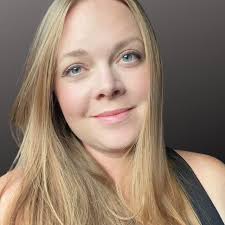 Feature family wanted for Springwater Living magazine cover