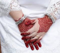 Model Henna Putih Dan Merah Untuk Pengantin Dengan Desain Mewah Dan Simple Modern Di 2020 Mehndi Designs Desain Henna Henna