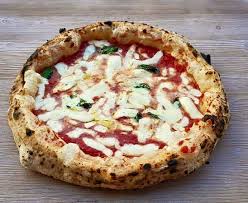 E ricordiamo la promo del mese pizza bibita e coperto a 6€ ancora pochi tavoli disponibili per stasera. Benvenuti Al Sud Pizzeria Ristorante Naples Restaurant Reviews Photos Phone Number Tripadvisor