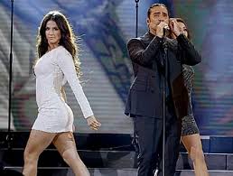 El cantante alejandro fernández el potrillo ofreció declaraciones a la prensa luego del escándalo que vivió por la publicación de unas imágenes de un festejo en las vegas y aseguró que cuando le preguntaron qué le había dicho su padre, el también cantante vicente fernández, alejandro expresó Conoce A Las 5 Afortunadas Mujeres Que Han Conquistado El Corazon De Alejandro Fernandez Increible