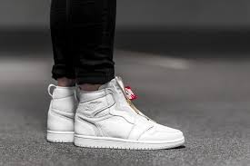 Air Jordan 1 High Black And White Womens Women S Sneakers Wmns Air Jordan 1 High Zip Pack Eukicks Com Sneaker Magazine Sneakers Https Talkfashion Net Shoe Schuhe Damen Air Jordan Sneaker