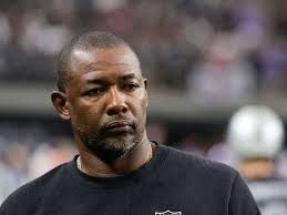 Raiders add another QB option to the mix