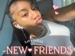 Meet Nevaeh: College Life & Photography Adventures