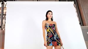 Recently, kendall jenner stepped out onto the streets of new york city wearing a decidedly simple outfit: Kendall Jenner Backtracks On Her Those Girls Model Comment Vanity Fair