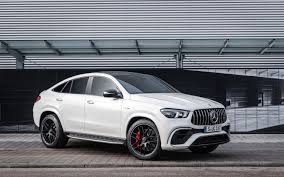 We tell you what you need to know before you buy. Comparison Mercedes Amg Gle63 S Coupe 2021 Vs Mercedes Benz Gle Class Coupe Amg Gle 63 S 2019 Suv Drive
