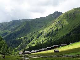 Hochberg 24, 9932 innervillgraten die almhütte bachlet befindet sich auf der oberstalleralm und sie ist mit 9 betten ausgestattet. Zum Almendorf Oberstaller In Villgraten Pustertal Sudtirol Und Osttirol