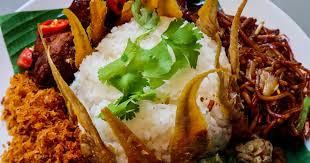 Nasi ambeng makanan tradisi jawa johor yang di cari cari. Tribute To Malaysia Day With Classic Malaysian Dishes