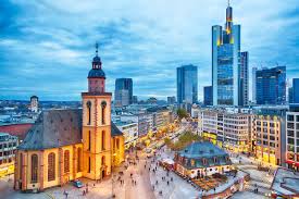 Frankfurt hat viele schöne seiten das flanieren am main in der mittagspause oder der blick auf den römer gehören auch dazu. Learn German In Frankfurt Top Language Schools And Courses 2020