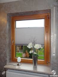 Pin Von Heimtextilien Com Auf Wohnzimmer Living Room Fenster Holz Holzfenster Jalousien Plissee