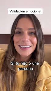 Frases que apoyan la validación emocional y lo que el otro siente cuando  las dices: ❤️Aquí estoy para escucharte. 🥰Soy importante. ❤️Cuéntame:  ¿cómo te sientes? 🥰Puedo expresarme con libertad. ...