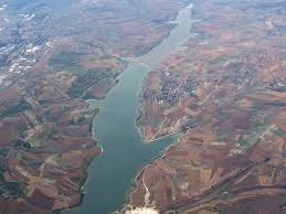 İşte, kanal i̇stanbul ile ilgili son çevre ve şehircilik bakanı murat kurum'dan kanal i̇stanbul açıklaması, marmaray'ı görmeyen. Turkey Committed To Kanal Istanbul Project Turkey News