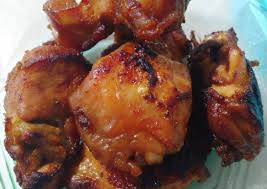 Pasalnya, hidangan kali ini digoreng kering bersama dengan balutan pandan, sehingga rasa dari daging ayam. Resep Ayam Goreng Bacem Bikin Ngiler Resep Terbaik