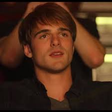 For this scene, my heart was bleeding for Noah 😭🖤