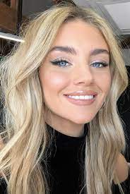 Maquillage Mariage 2020 2021 Les 50 Plus Beaux Maquillages De Mariee Lucette Maquillage Mariage Maquillage De Mariee Maquillage Pour Blonde