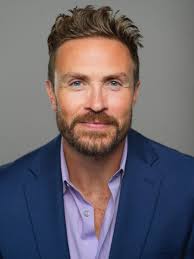 Ryan Hough's Instagram, Twitter & Facebook