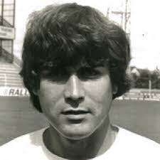 Robert Llorens's Instagram, Twitter & Facebook