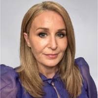 Jen Pollard's Instagram, Twitter & Facebook