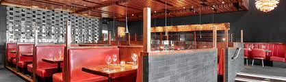 5 $ bellinis, 3 $ gibi aralarından seçim yapabileceğiniz birçok özel içecek vardır. West Edmonton Mall Restaurant Cactus Club Cafe Edmonton