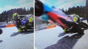 Motogp | marc marquez, caduta e infortunio a jerez. Motogp Che Incidente Valentino Rossi Rischia Tantissimo La Gazzetta Dello Sport