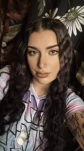 Can I apply a stencil to a 3D model throat?