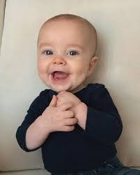 Amelia Mitchell's Instagram, Twitter & Facebook