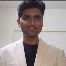 💡 How many of us who grew up speaking more than just one language ever  thought it would play such a big role in our future career paths?