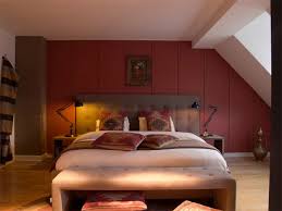 Making a bedroom at your attic space is a perfect solution for small spaces. 15 Attic Rooms Converted Into Simple Yet Elegant Bedrooms Home Design Lover