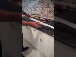 Tezgah altına su ve neme karşı uygulama yapılmıştır, bu. Viva Mutfak Tezgahi Mermer Onu Profili Montaji Tezgah Alin Citasi Tezgah Damlalik Ve Su Tutucu Youtube
