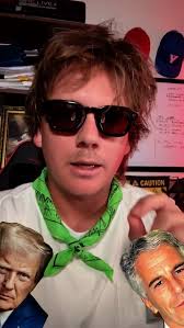 СРЕДСТВО СЕКРЕТА: Письмо Трампа к Эпштейну вызывает вопросы