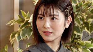 君の膵臓をたべたい｣でブレイク！ 人気女優・浜辺美波21歳の意外な素顔とは｜FNNプライムオンライン
