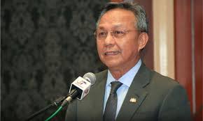 Anda berkhidmat kepada rakyat dan bukan sebaliknya. Malaysiakini