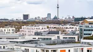 Zurzeit stehen in allen siedlungen eine begrenzte zahl von freien wohnungen und auch garagenplätzen zur verfügung. Kartellamt Genehmigt Fusion Weg Frei Fur Vonovia Und Deutsche Wohnen Tagesschau De