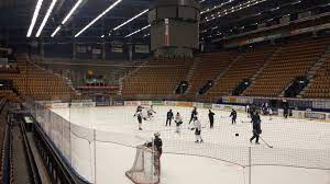 It was followed by the swedish championship playoffs and the relegation playoffs. Hv71 Dam Arena Katieinsweden