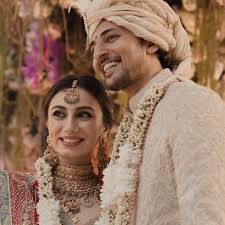 Inside Darshan Raval And Dharal Surelia's Close-Knit Wedding Ceremony