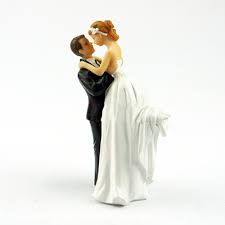 Amazon Com Homanda Resin Wedding Decoration Cake Topper For Wedding Engagement Bri Funny Wedding Cake Toppers Cake Topper Wedding Couple Wedding Cake Toppers