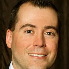 Amazon.com.au: Derek Marques: books, biography, latest update