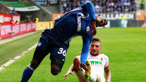 Schalke's new 19 year old striker is carrying the. Schalkes Breel Embolo Ein Wimpernschlag Kann Alles Verandern Goal Com