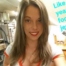 Stephanie Hoeppner's Instagram, Twitter & Facebook