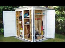 Besonders modern sind gartenhäuser mit pultdach oder flachdach. Das Moderne Gartenhaus Klein Aber Modern Mit Viel Design Und Flachdach Youtube