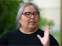 Faces of the fifth wave: Experiences of those with Omicron vary