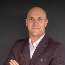 It is great to recognized for working towards something you want to do and  enjoy doing at the same time. I would like to thank Dean Jan Goedvolk, our  program manager Marcelle