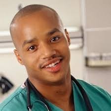 NBC sortiert Serienpiloten mit Leah Remini, Donald Faison, Rachel Griffith  aus