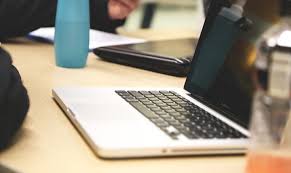 Dari hitungan beberapa juta sampai ratusan juta pun ada. Daftar Laptop 3 Jutaan Spek Tinggi Cocok Buat Multimedia Dan Main Game